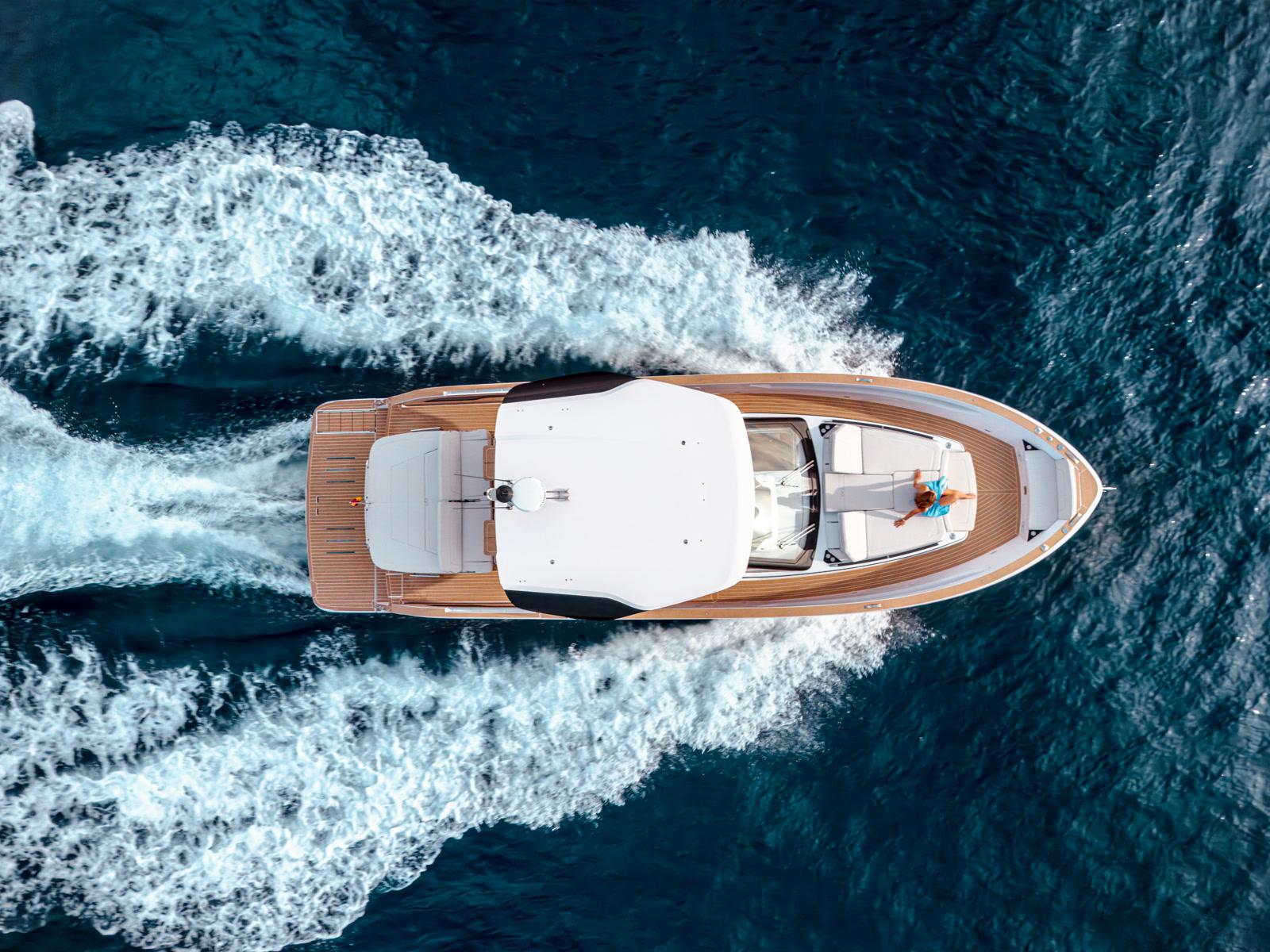 Level Yachts 43ST 3