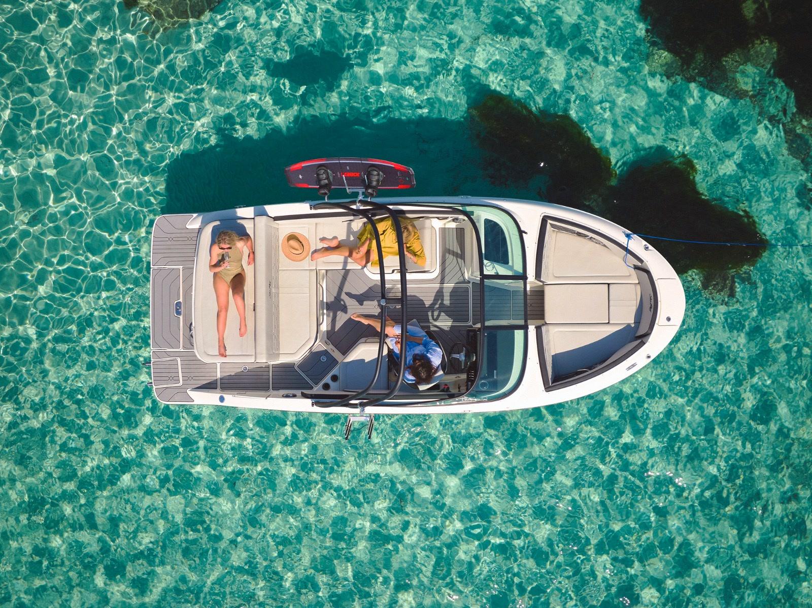 Sea Ray SPX 210 5